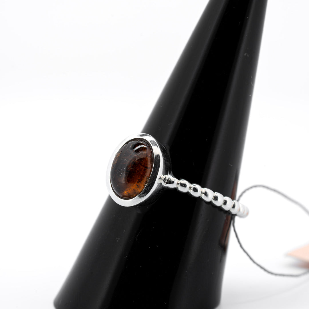 Sidabrinis žiedas su rudu turmalinu "Dravito galia"