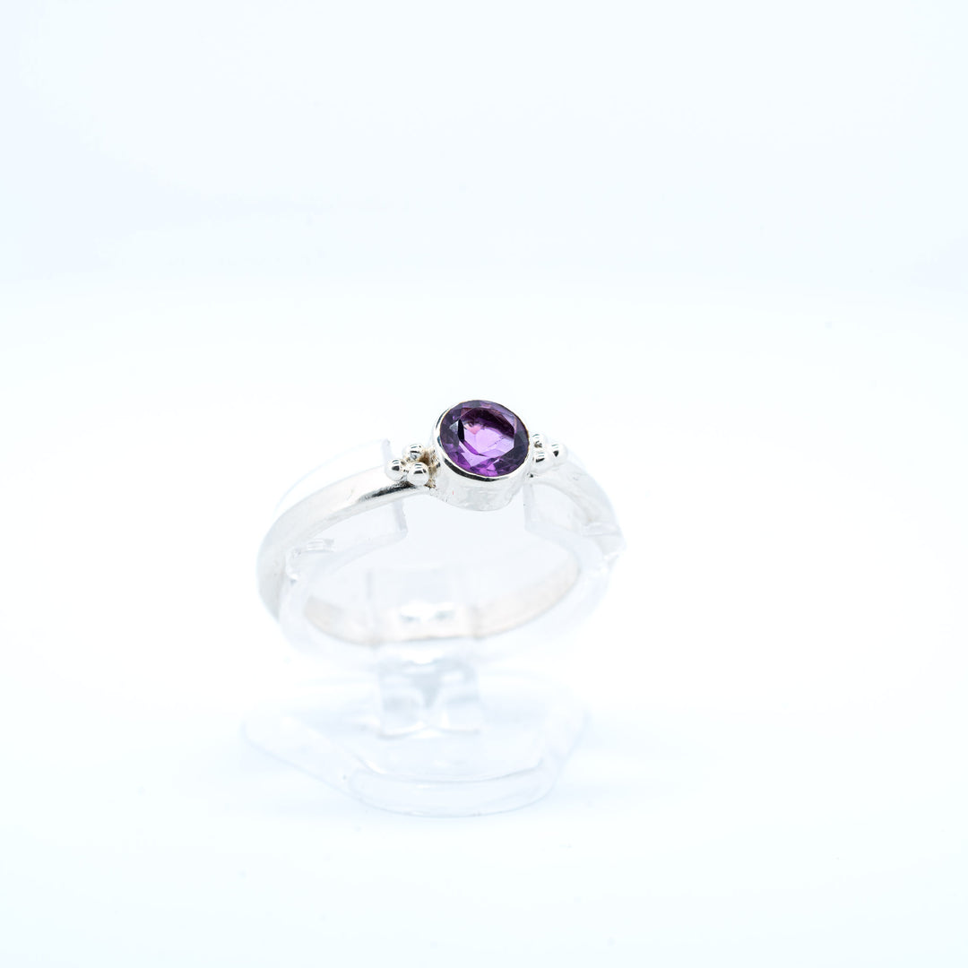 Sidabrinis žiedas su ametistu „Tyla“ - Holy Dragonfly