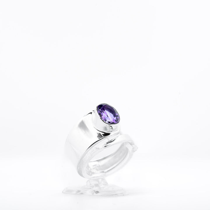 Sidabrinis žiedas su ametistu „Vidinė ramybė“ - Holy Dragonfly