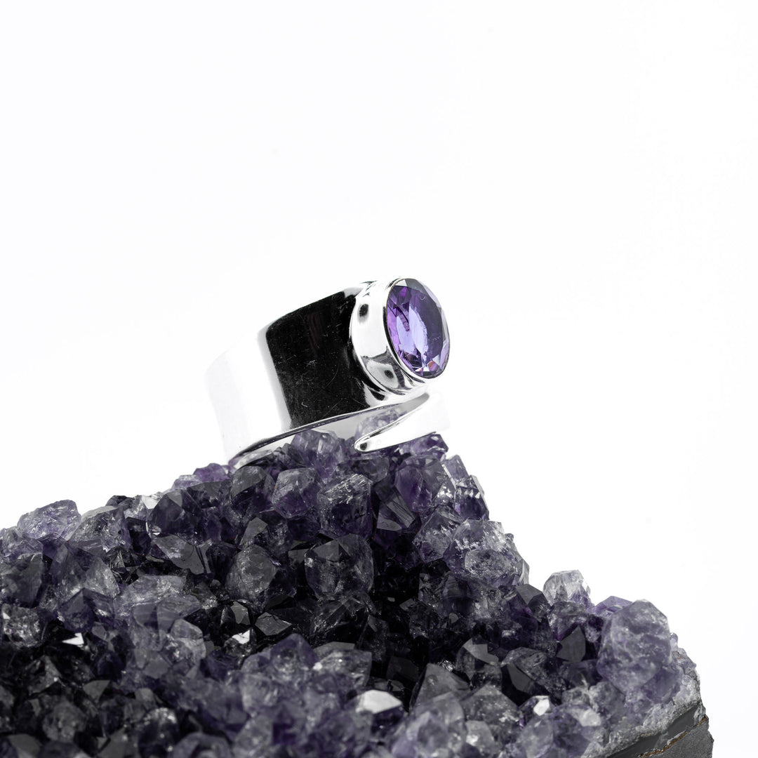 Sidabrinis žiedas su ametistu „Vidinė ramybė“ - Holy Dragonfly