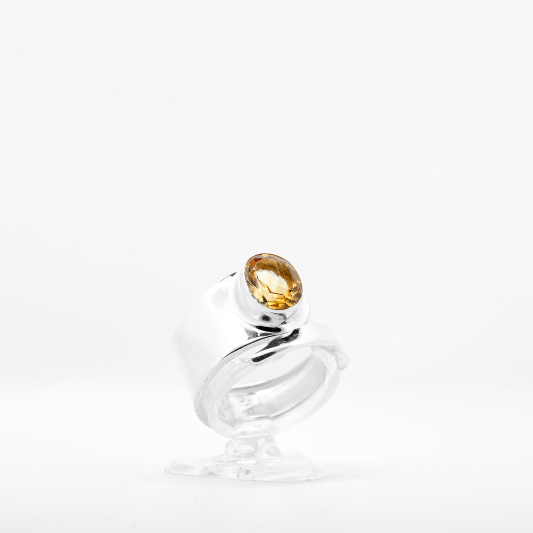 Sidabrinis žiedas su citrinu „Gausos tiltas“ - Holy Dragonfly