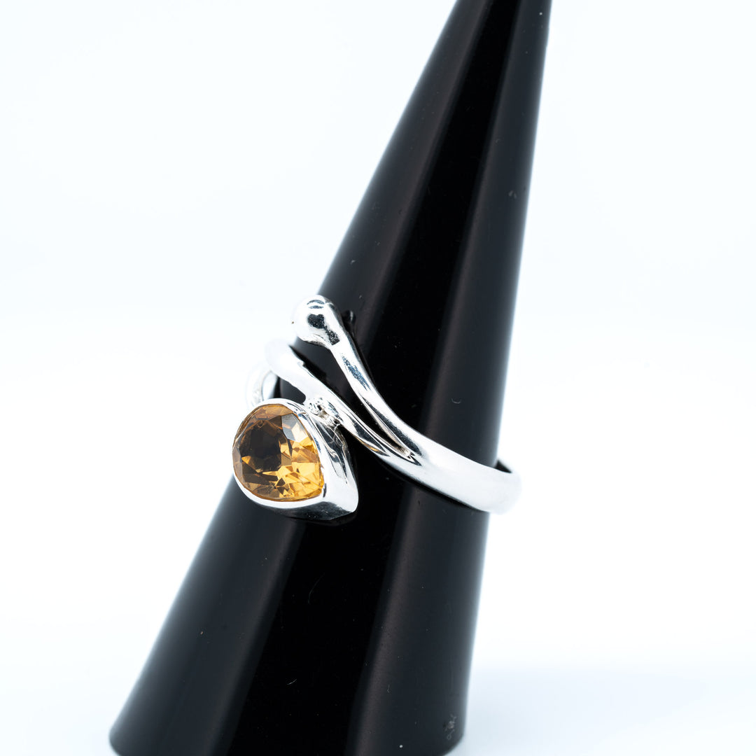 Sidabrinis žiedas su citrinu „Šviesos Ratas“ - Holy Dragonfly
