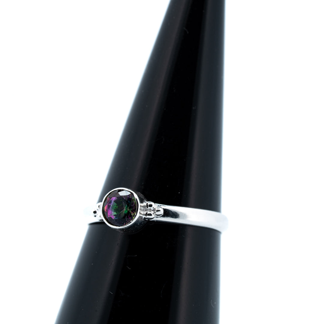 Sidabrinis žiedas su mistiniu topazu "Sapno gylis"