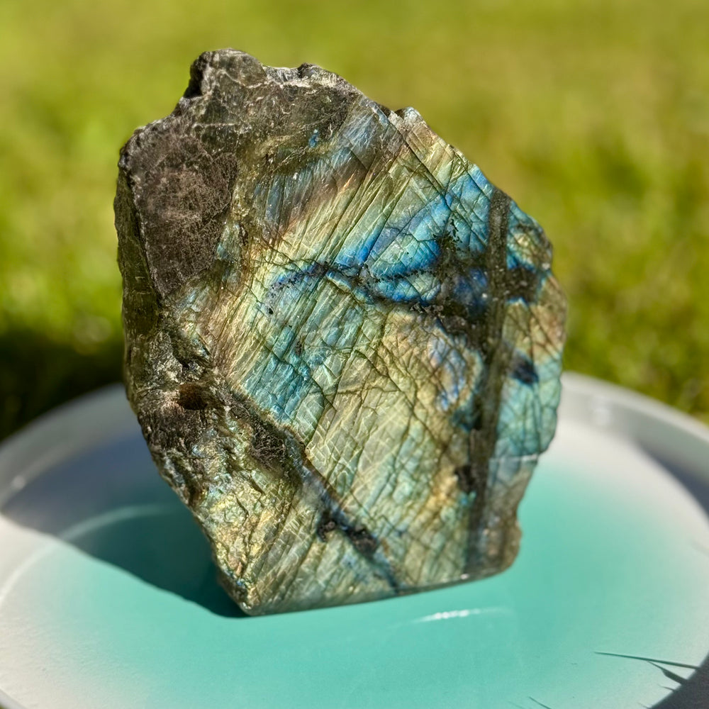Labradoritas mineralas 968 g. - Holy Dragonfly