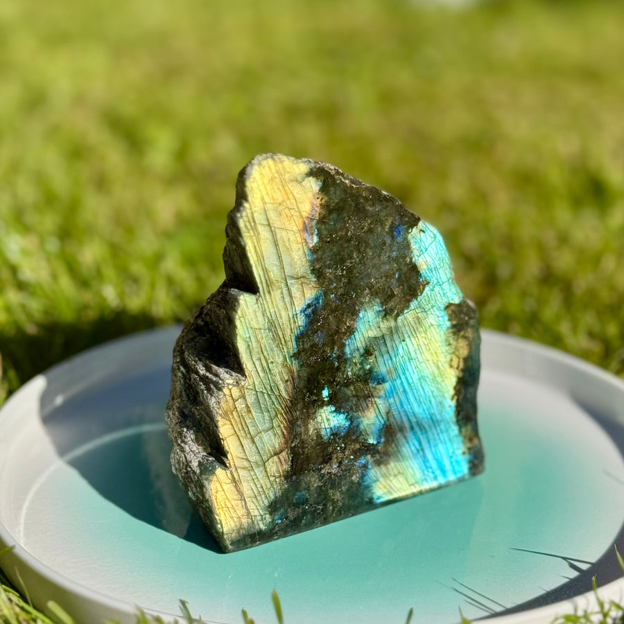 Labradoritas mineralas 760 g. - Holy Dragonfly