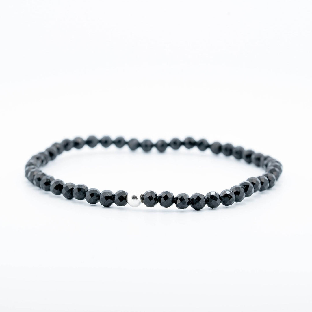 Juodo Turmalino apyrankė 4mm (briaunuota)