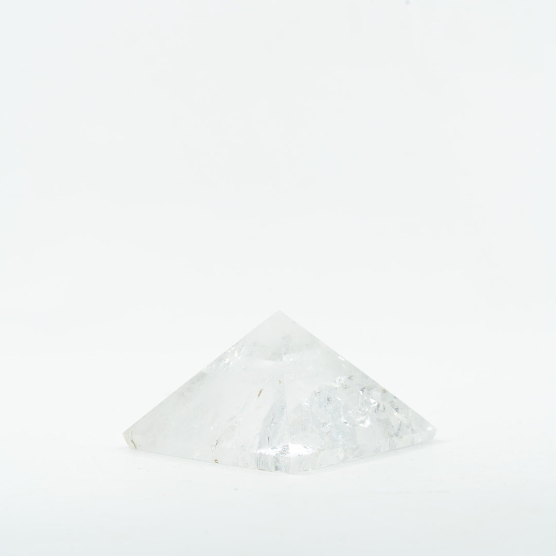 Kalnų krištolo piramidė 139 g