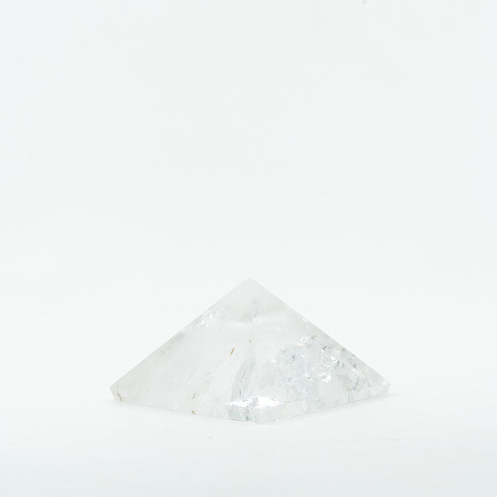 Kalnų krištolo piramidė 139 g