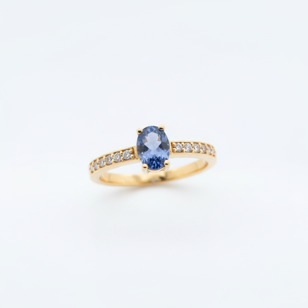 Paauksuotas sidabrinis žiedas su tanzanitu „Mėlynoji tyla“