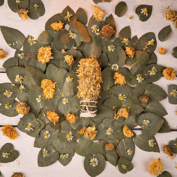 Sagrada Madre Sahumitos Calendula & Chamomile - Holy Dragonfly
