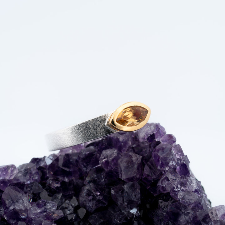 Sidabrinis žiedas su citrinu  „Auksinė aušra“