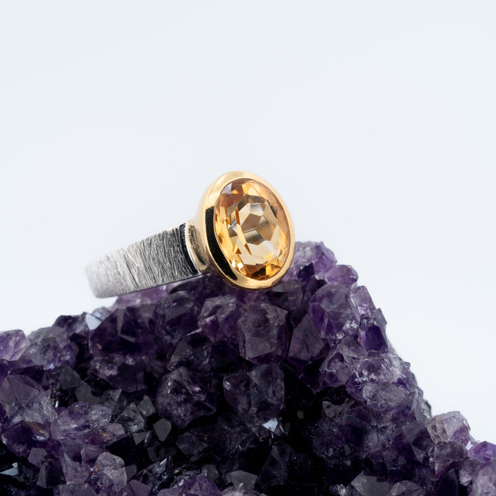 Sidabrinis žiedas su citrinu „Saulės vartai“