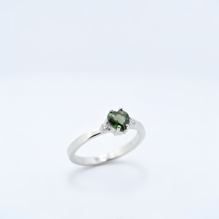 Sidabrinis žiedas su moldavitu ir cirkoniais „Dangaus atspindys“
