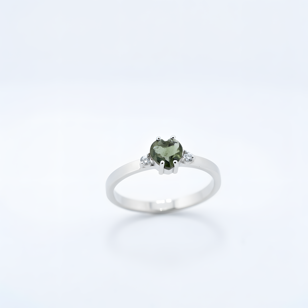 Sidabrinis žiedas su moldavitu ir cirkoniais „Dangaus atspindys“