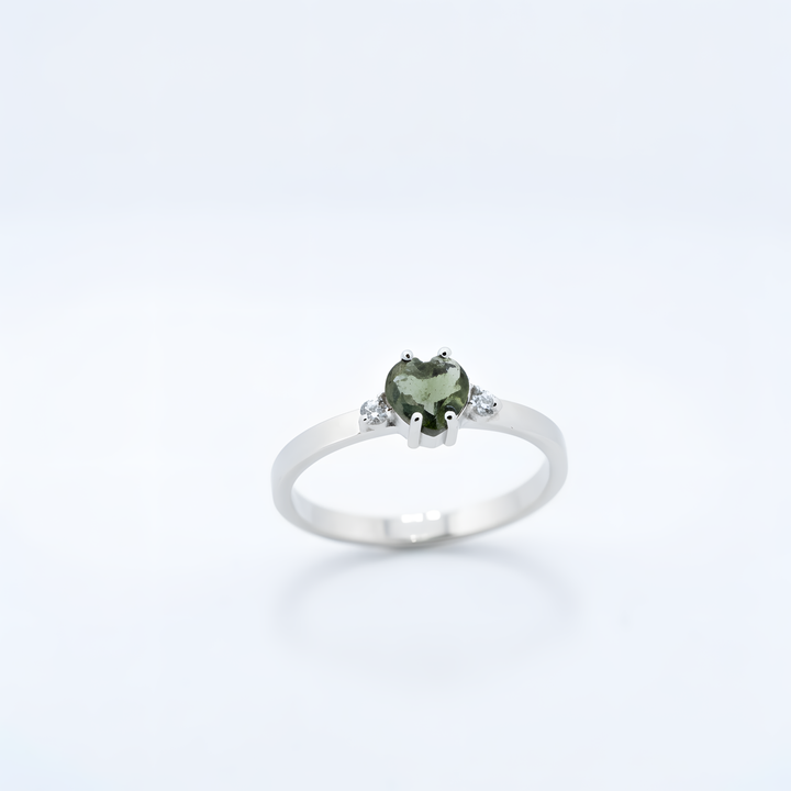 Sidabrinis žiedas su moldavitu ir cirkoniais „Dangaus atspindys“