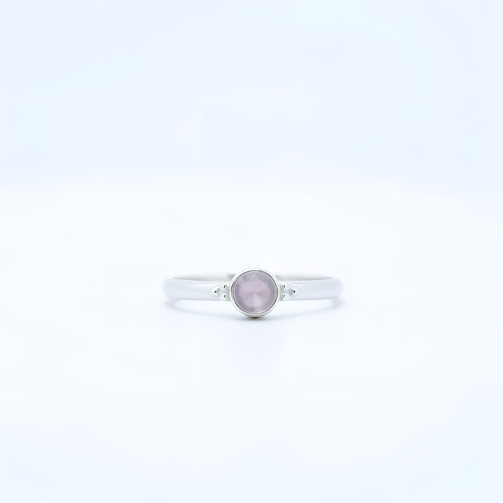 Sidabrinis žiedas su rožiniu kvarcu „Švelni širdis“