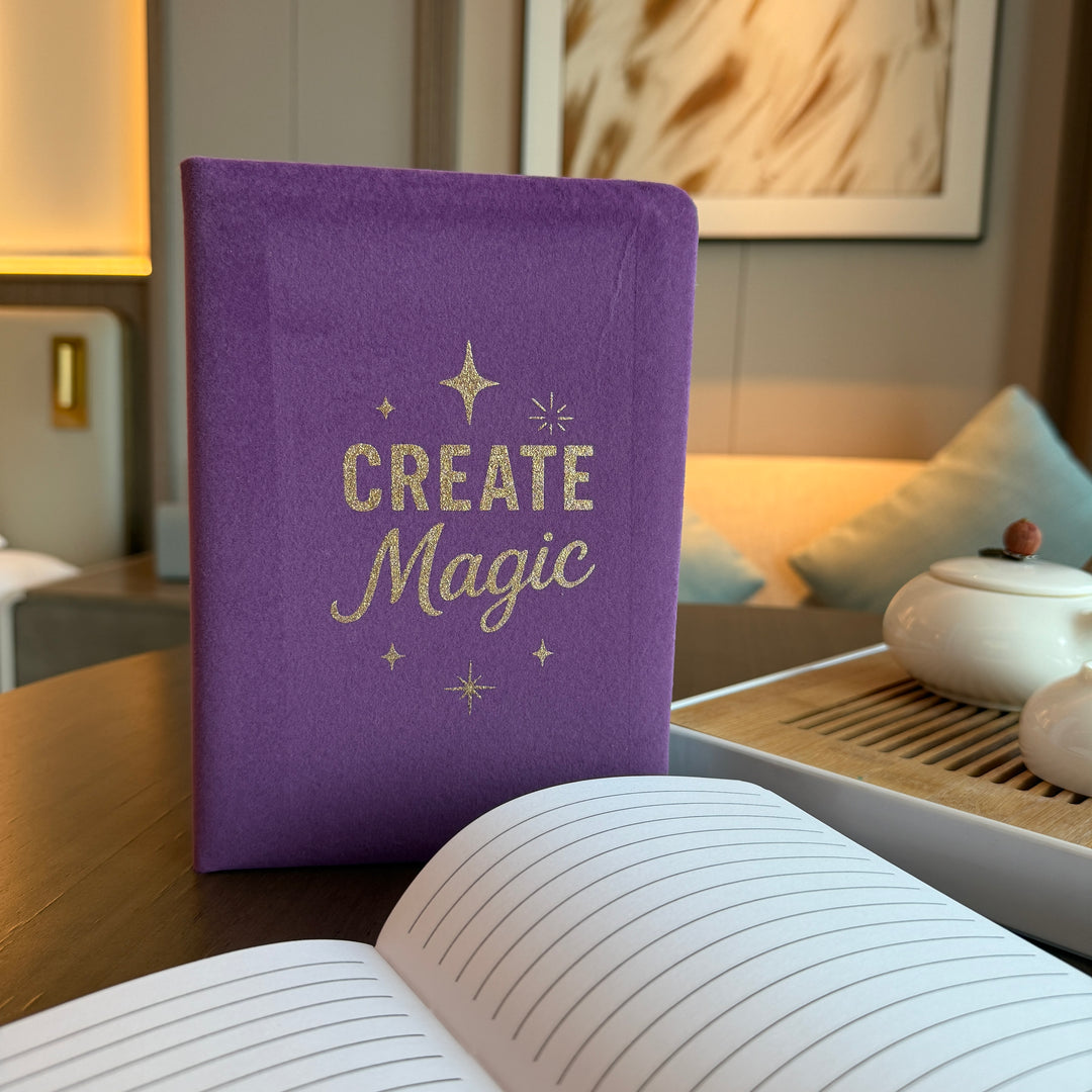 Violetinis užrašų žurnalas “Create Magic”