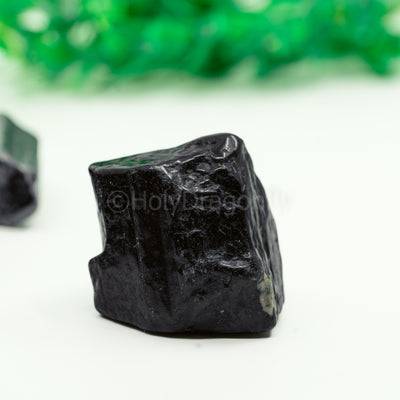 Juodas Turmalinas Šerlas (poliruotas mineralas)