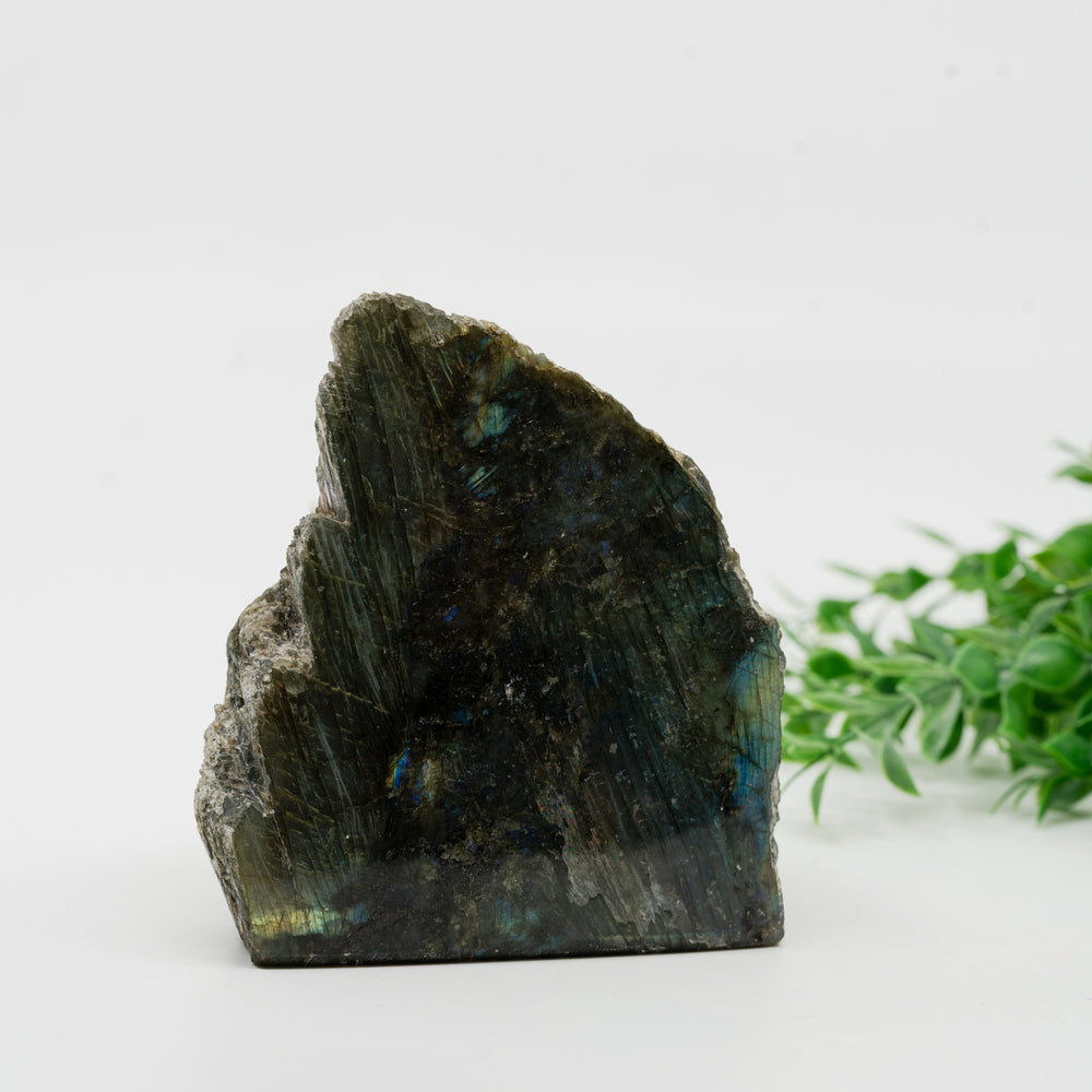 Labradoritas mineralas 760 g. - Holy Dragonfly