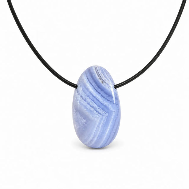 Juostuoto chalcedono pakabukas „lašelis“
