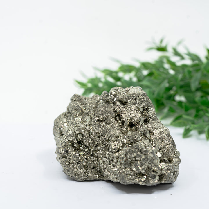 Piritas kristalinis mineralas 579 g.
