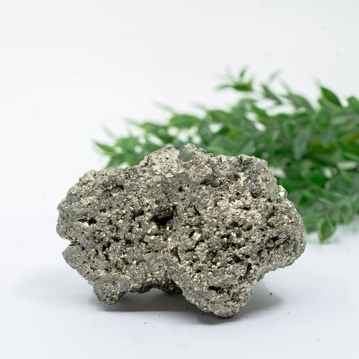 Piritas kristalinis mineralas 579 g.