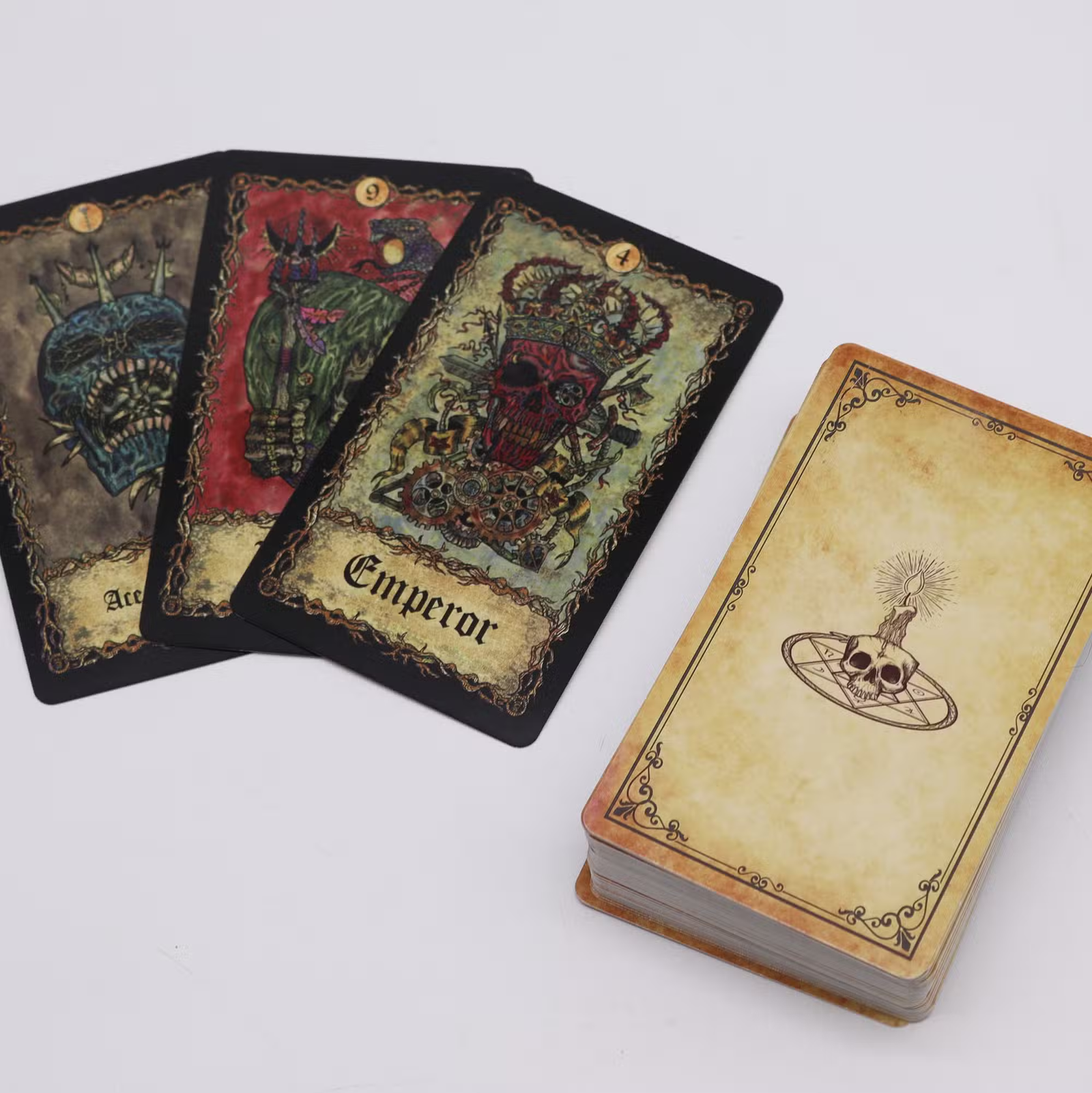 Requiem Arcana Tarot kortų kaladė, nuotrauka 2