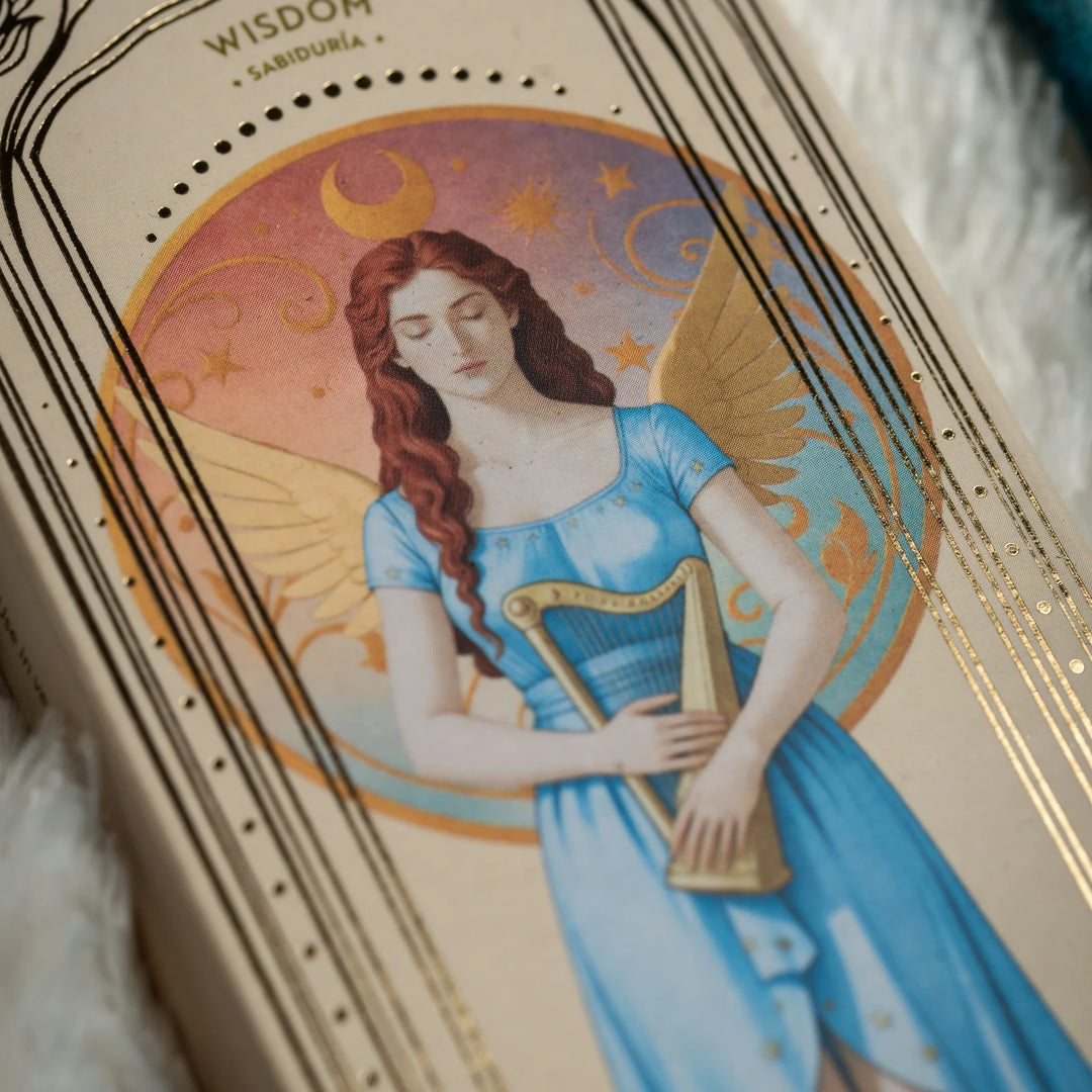 Sagrada Madre „Tarot Angels“ – Wisdom – angelo iliustracija ant pakuotės