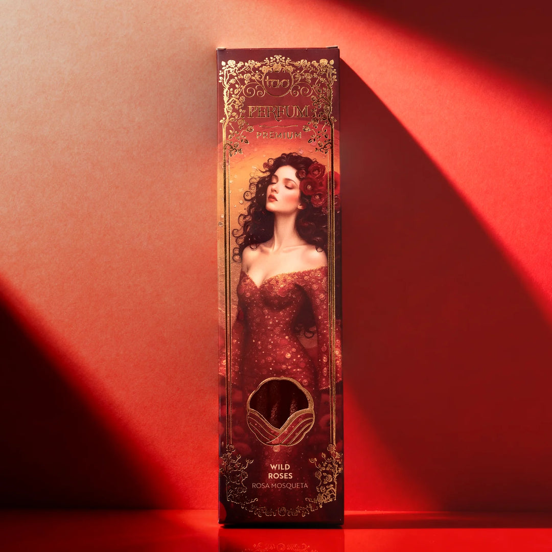Sagrada Madre Tao Perfum – Wild Roses – smilkalų pakuotė aplinkoje