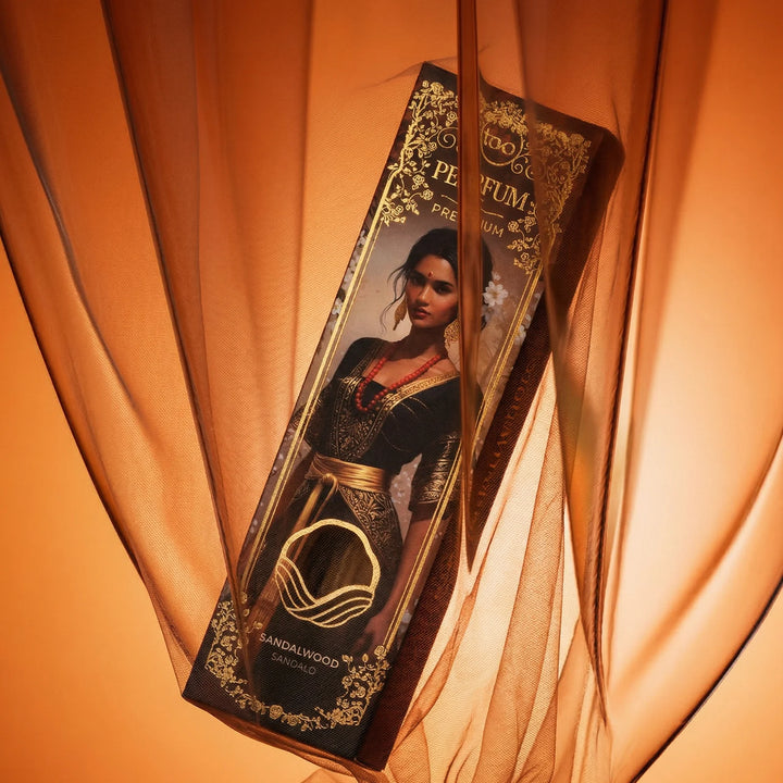 Sagrada Madre Tao Perfum – Sandalwood – smilkalų pakuotė aplinkoje