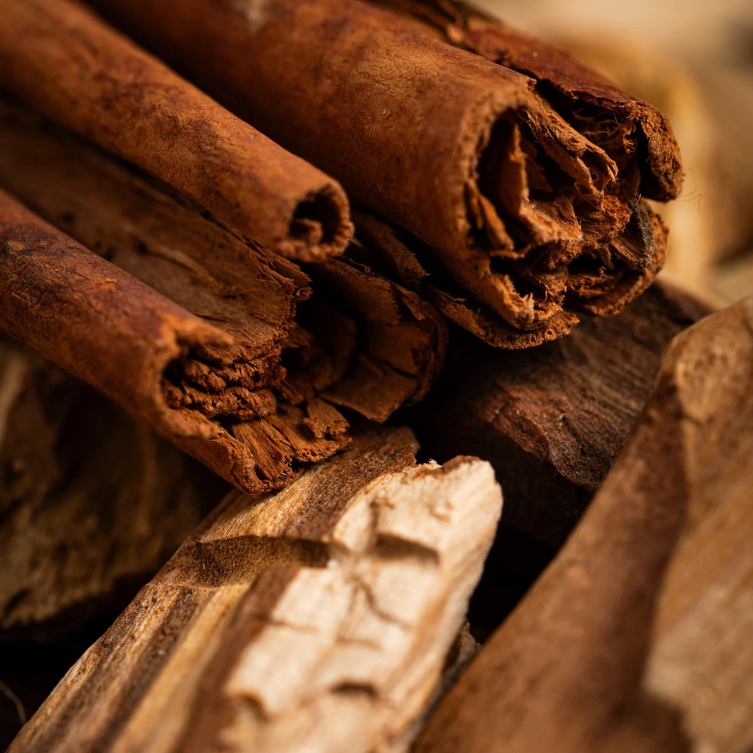 Sagrada Madre Palo Santo &amp; Cinnamon – cinamono ir Palo Santo medienos detalė