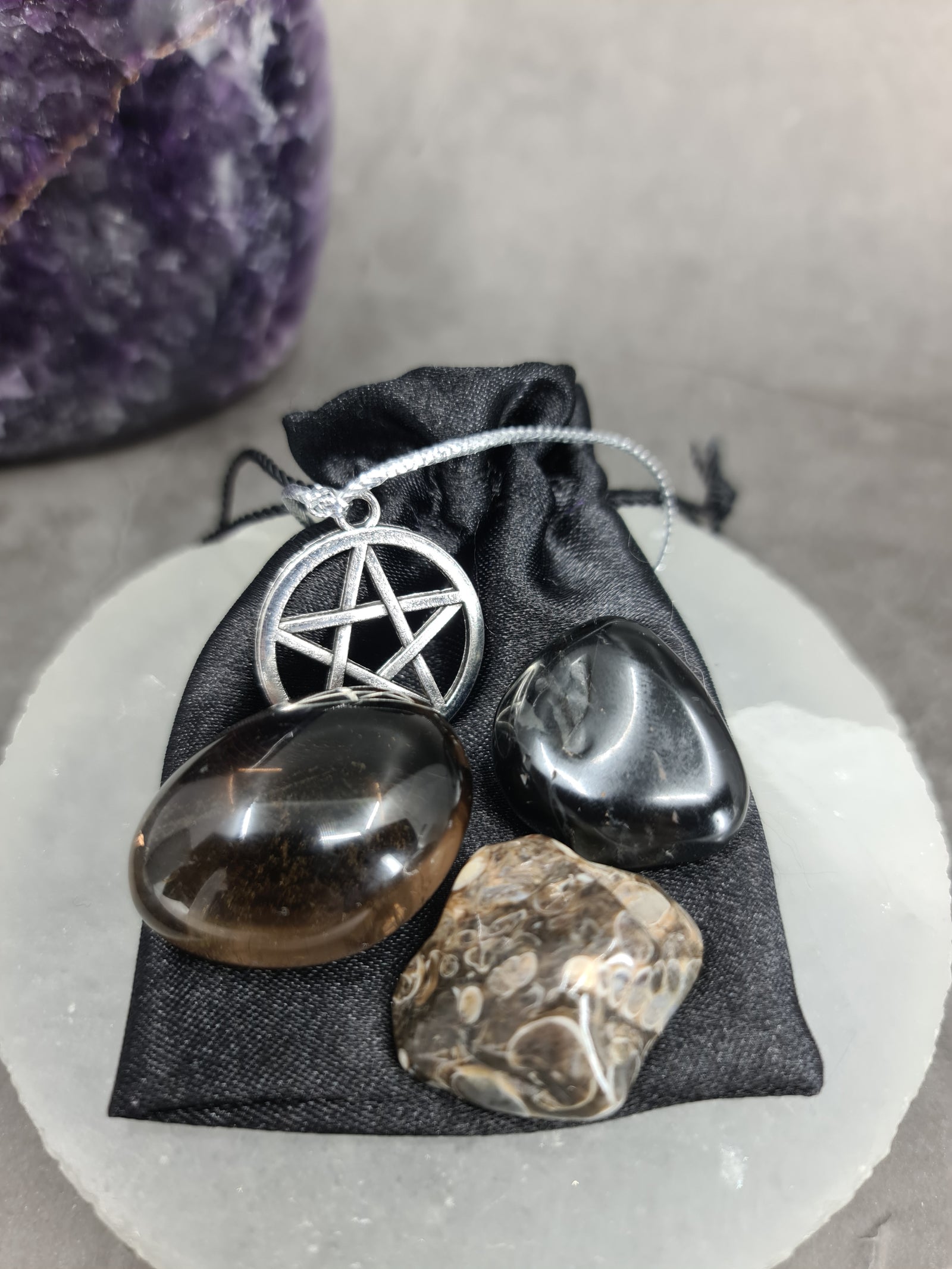 talismanas apsauga kelioneje
