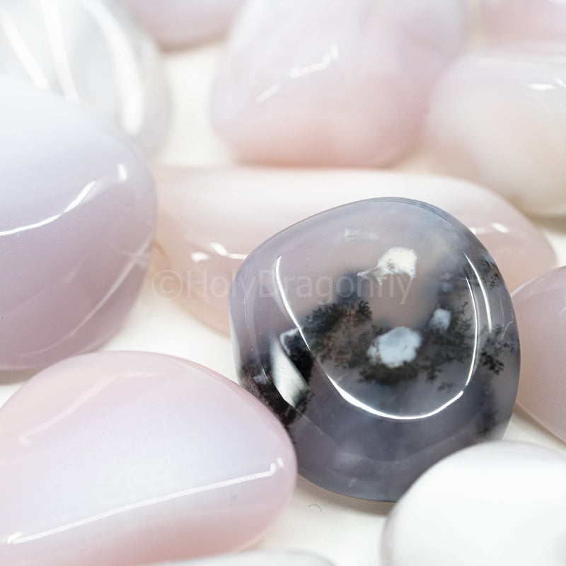 Rožinis chalcedonas