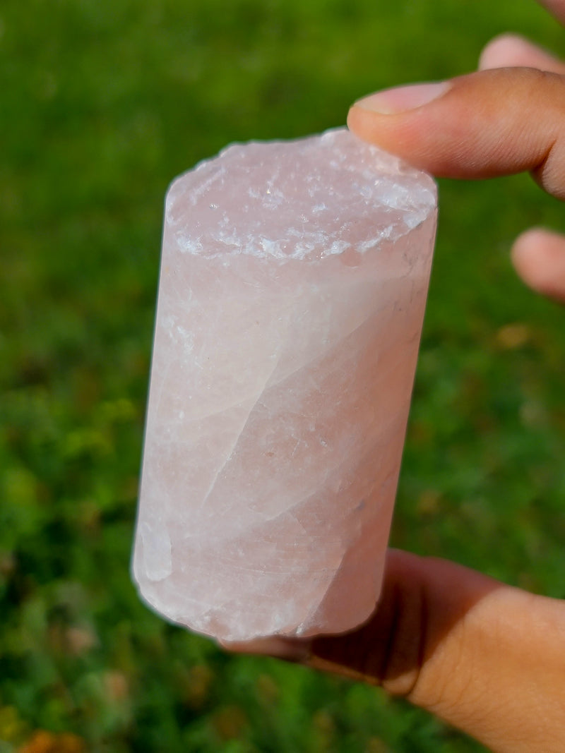 rozinio kvarco mineralas neapdribtas 